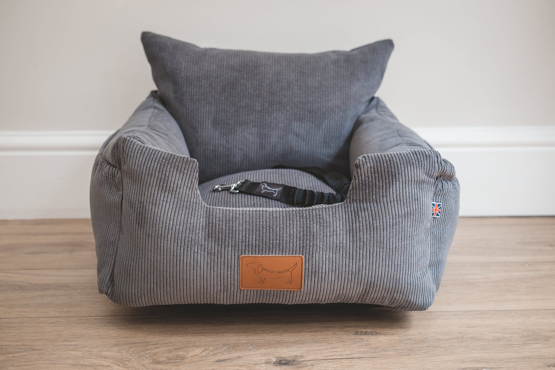 Luxury Isofix Dog Car Seat Gunmetal Grey Where's Winnie